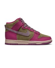 Scarpe da Donna Nike Dunk High Dynamic Berry Sneakers Alte FB1273500 Scarpe da Donna Nike Dunk High Dynamic Berry Sneakers Alte FB1273500