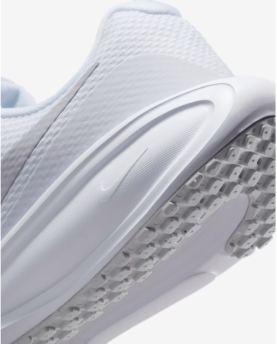 Nike Revolution 8 HJ8485-101 Nike Revolution 8 HJ8485-101
