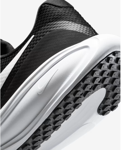 Nike Revolution 8 HJ9198-003 Nike Revolution 8 HJ9198-003