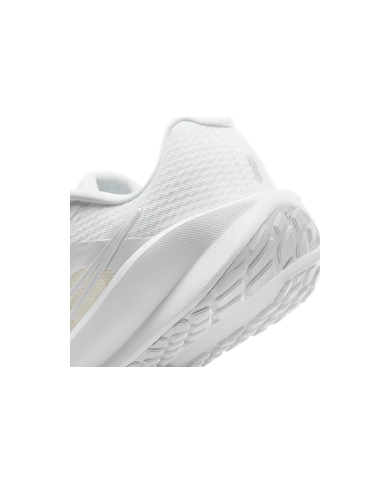 Nike Downshifter 13 FD6476-101 Nike Downshifter 13 FD6476-101