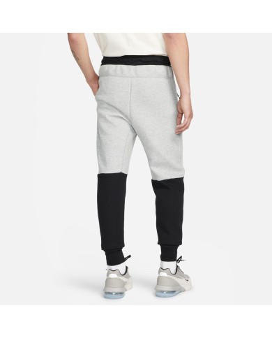 Pantalone Tuta Nike Tech Fleece FB8002-064 Pantalone Tuta Nike Tech Fleece FB8002-064