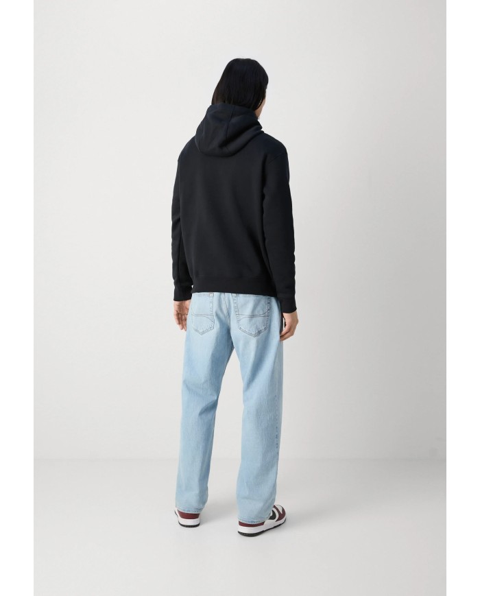 FELPA CON CAPPUCCIO SPORTSWEAR CLUB  CZ7857-010