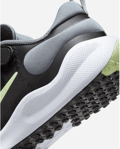 SCARPE Nike REVOLUTION 7 PS JR  FB7690-006 SCARPE Nike REVOLUTION 7 PS JR  FB7690-006