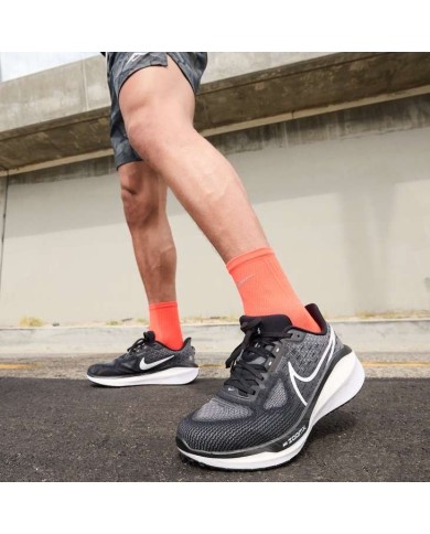 Nike Vomero 17  FB1309-004 Nike Vomero 17  FB1309-004