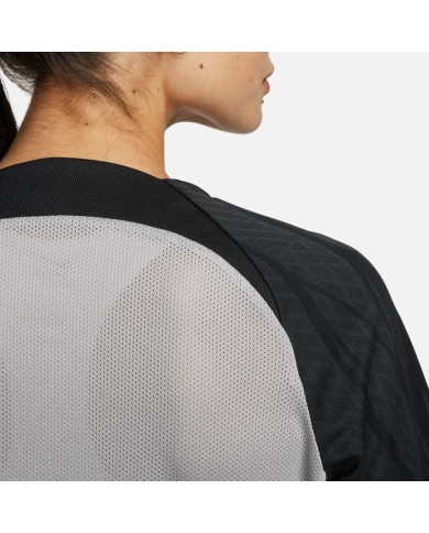 T-shirt Nike Dri-FIT Strike 3 DR0909-052 T-shirt Nike Dri-FIT Strike 3 DR0909-052