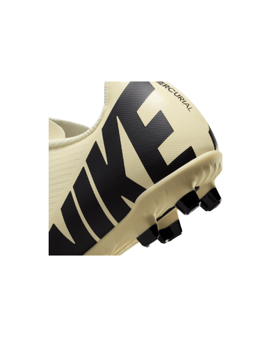 Nike Jr. Mercurial Vapor 15 Club DJ5958-700 Nike Jr. Mercurial Vapor 15 Club DJ5958-700