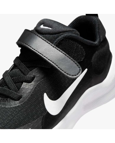 NIKE REVOLUTION 7  FB7690-003 NIKE REVOLUTION 7  FB7690-003