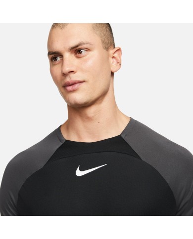 T-SHIRT NIKE ACADEMY PRO DH9225-011 T-SHIRT NIKE ACADEMY PRO DH9225-011
