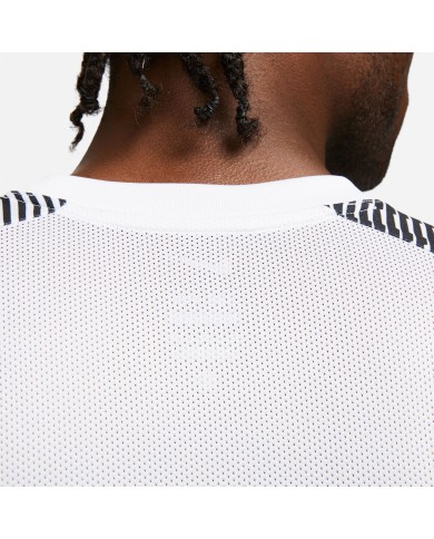 T-SHIRT NIKE ACADEMY DH8031-104 T-SHIRT NIKE ACADEMY DH8031-104