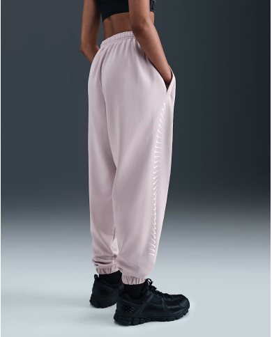 Pantaloni in fleece Dri-FIT Nike Sportswear HV0736-019 Pantaloni in fleece Dri-FIT Nike Sportswear HV0736-019