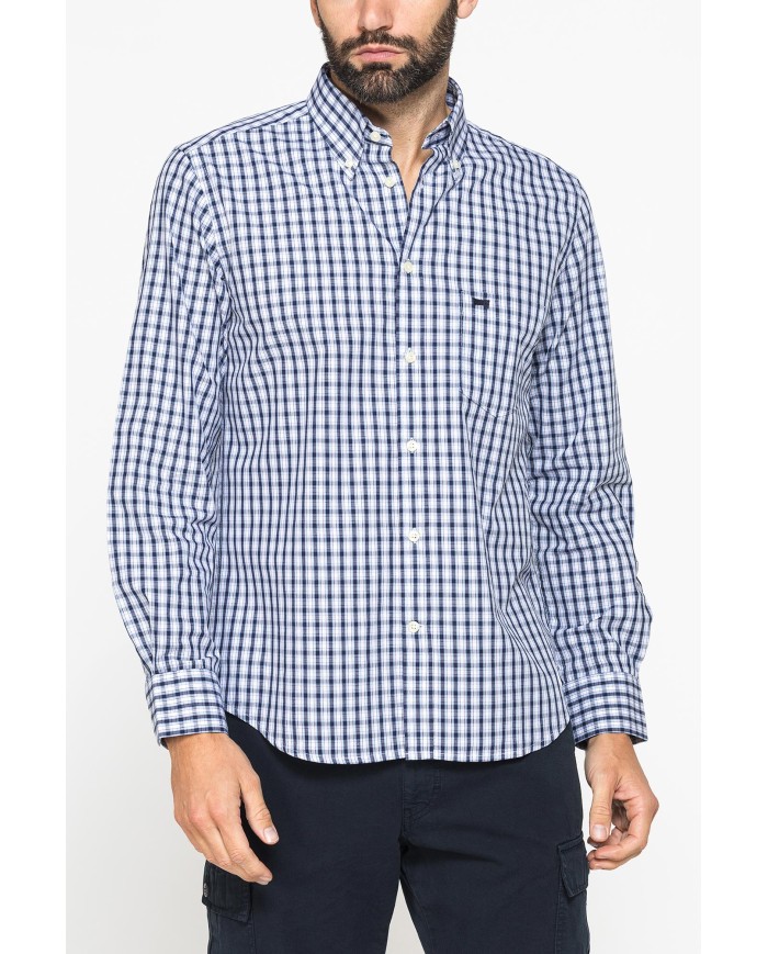 CAMICIA BUTTON-DOWN CON MANICA LUNGA E TASCHINO
