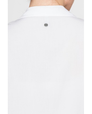 CAMICIA A MANICHE CORTE CON TASCHE FRONTALI IN PURA VISCOSA CAMICIA A MANICHE CORTE CON TASCHE FRONTALI IN PURA VISCOSA