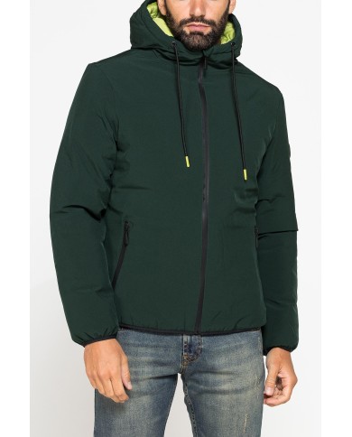 GIUBBOTTO IN TESSUTO TECNICO IMBOTTITO CON CAPPUCCIO