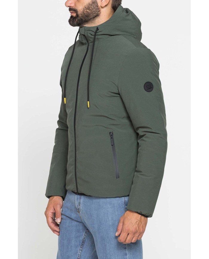 GIUBBOTTO IN TESSUTO TECNICO IMBOTTITO CON CAPPUCCIO