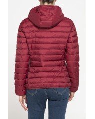 GIUBBOTTO RESISTENTE ALLA PIOGGIA CON IMBOTTITURA ULTRA LEGGERA. Vestibilità regolare.