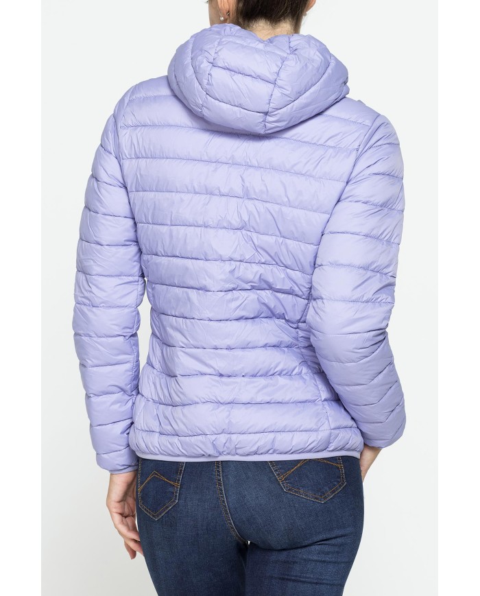 GIUBBOTTO RESISTENTE ALLA PIOGGIA CON IMBOTTITURA ULTRA LEGGERA. Vestibilità regolare.