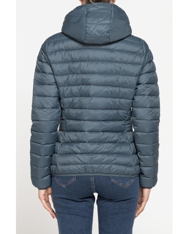 GIUBBOTTO RESISTENTE ALLA PIOGGIA CON IMBOTTITURA ULTRA LEGGERA. Vestibilità regolare. GIUBBOTTO RESISTENTE ALLA PIOGGIA CON IMBOTTITURA ULTRA LEGGERA. Vestibilità regolare.