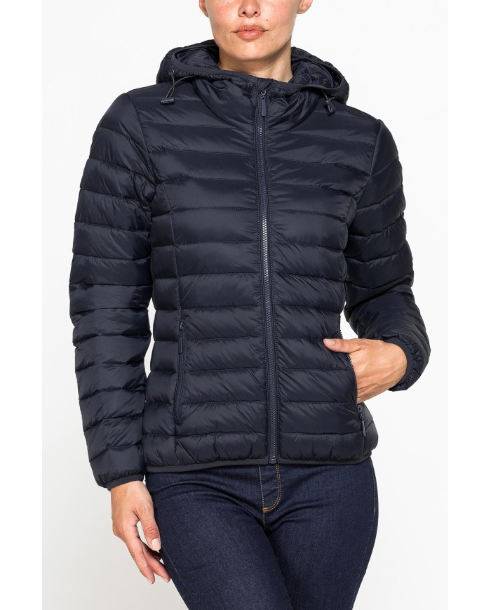 GIUBBOTTO RESISTENTE ALLA PIOGGIA CON IMBOTTITURA ULTRA LEGGERA. Vestibilità regolare.