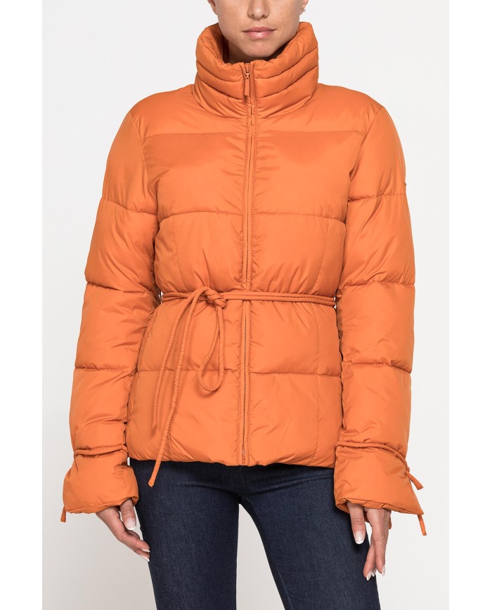 PIUMINO CORTO CON LACCI