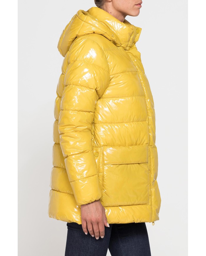 PIUMINO CON SPACCO FIANCHI