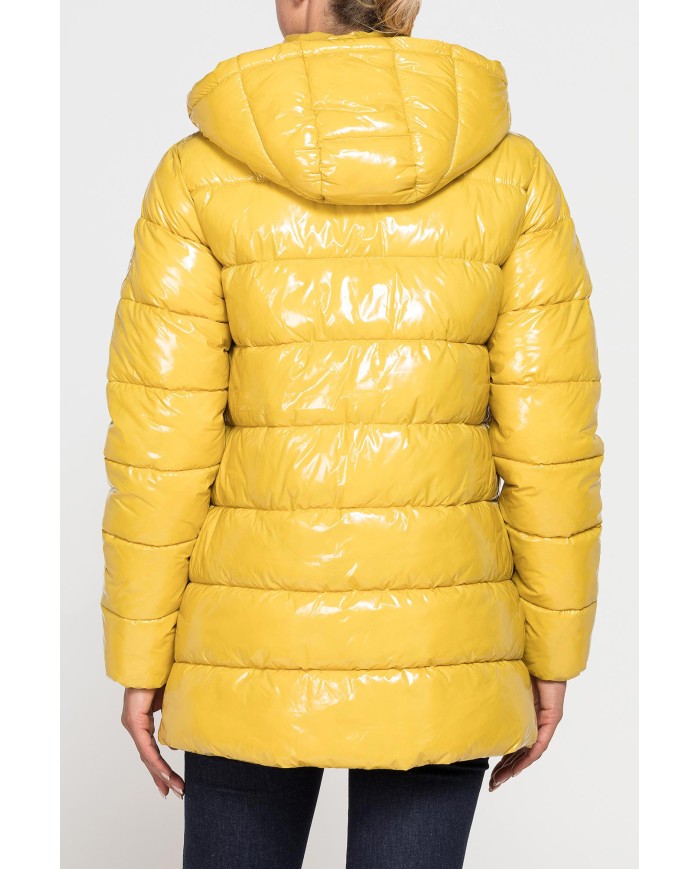 PIUMINO CON SPACCO FIANCHI