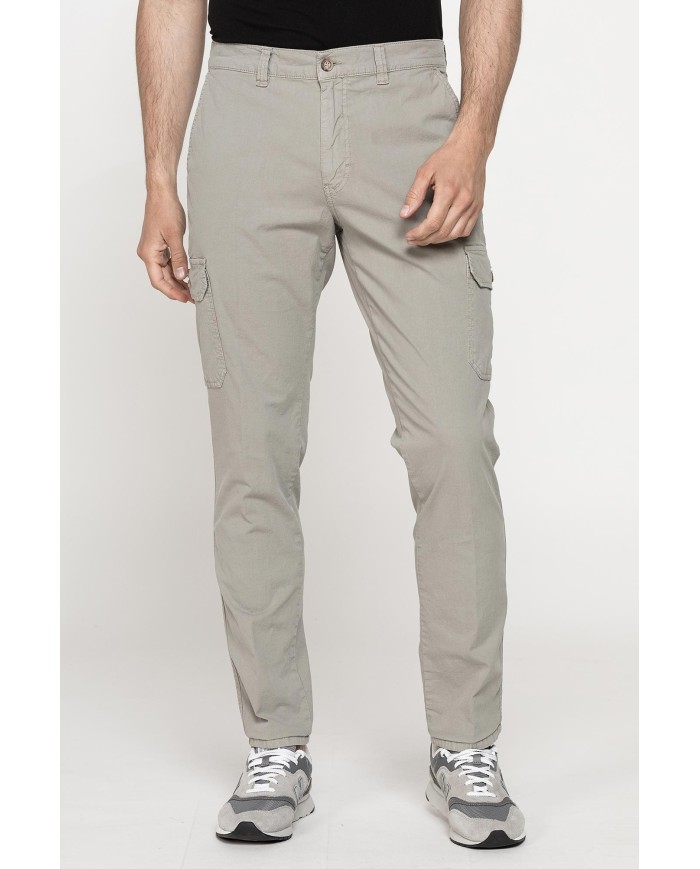 PANTALONE TASCONATO IN TELA LEGGERA ELASTICIZZATA