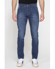 JEANS UOMO 5 TASCHE MOD. 710 IN DENIM ELASTICIZZATO 9 oz. Vita regolare con bottoni, gamba comoda.