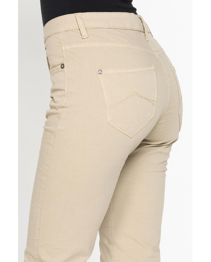 PANTALONE COLORATO IN TELA STRETCH.