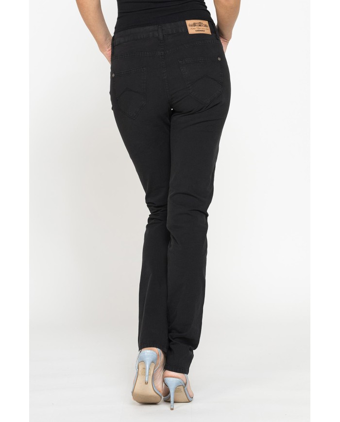 PANTALONE COLORATO IN TELA STRETCH.