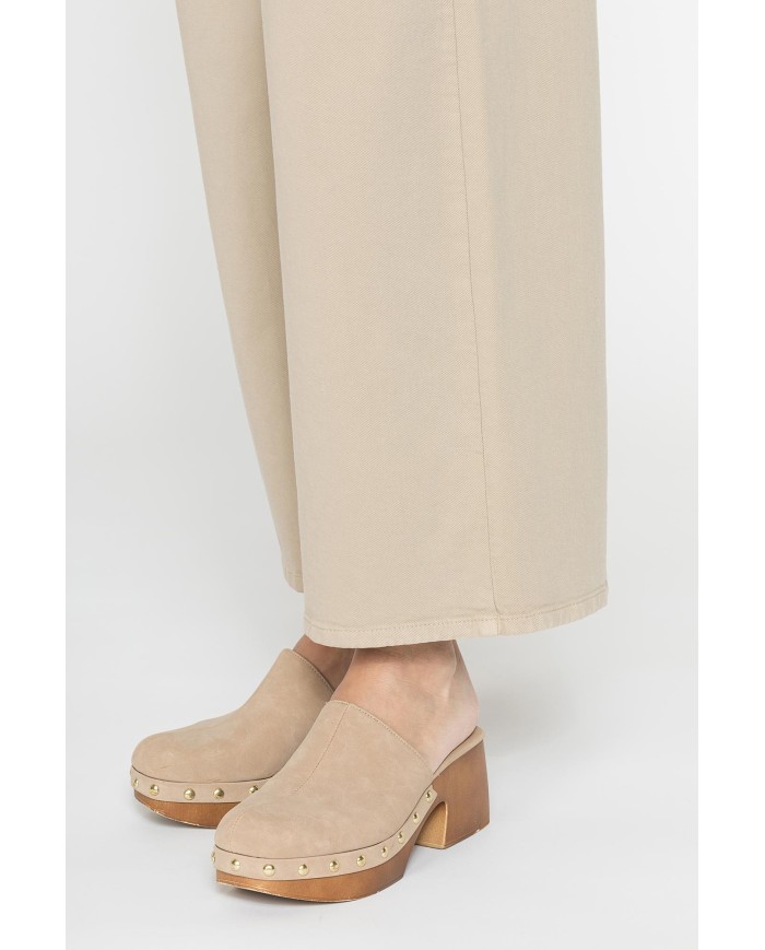 PANTALONE CULOTTE IN BULL DENIM STRETCH.