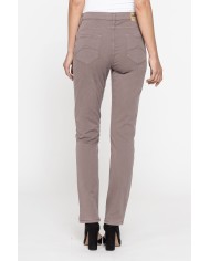 PANTALONE IN GABARDINA MOD.753 . Vita alta e gamba confortevole.