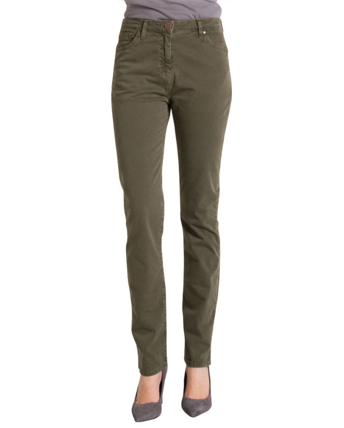 PANTALONE IN GABARDINA MOD.753 . Vita alta e gamba confortevole.