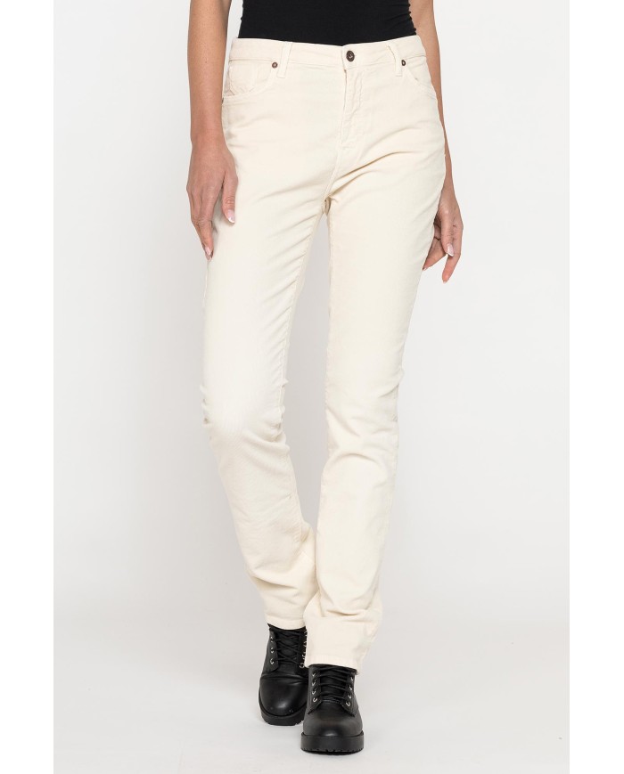 PANTALONE IN VELLUTO STRETCH MOD. 753. Vita alta gamba regolare.