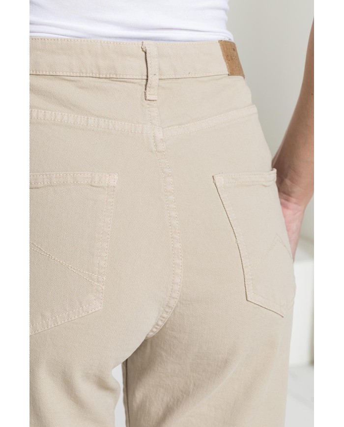 MOM JEANS DONNA MODELLO 5 TASCHE IN BULL DENIM MOM JEANS DONNA MODELLO 5 TASCHE IN BULL DENIM