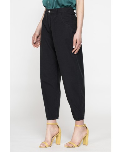 PANTALONE BALOON IN TESSUTO LEGGERO PANTALONE BALOON IN TESSUTO LEGGERO