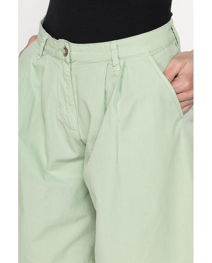 BERMUDA CON PIEGHE IN POPELINE 100% COTONE