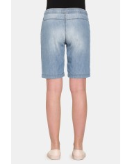 BERMUDA CON ELASTICO IN VITA E LACCETTO. Vita e gamba regolare.