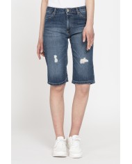 BERMUDA IN DENIM LEGGERO CON STRAPPI 100% COTONE. Vita regolare.