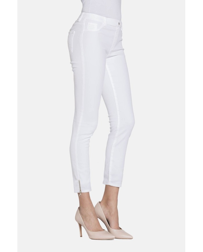 LEGG-JEANS DONNA SUPER STRETCH MOD. 767H. Vita regolare e gamba stretta.