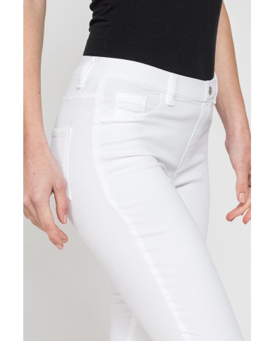 LEGG-JEANS CAPRI CON ZIP SUL FONDO IN GABARDINA SUPER STRETCH 9,3oz LEGG-JEANS CAPRI CON ZIP SUL FONDO IN GABARDINA SUPER STRETCH 9,3oz