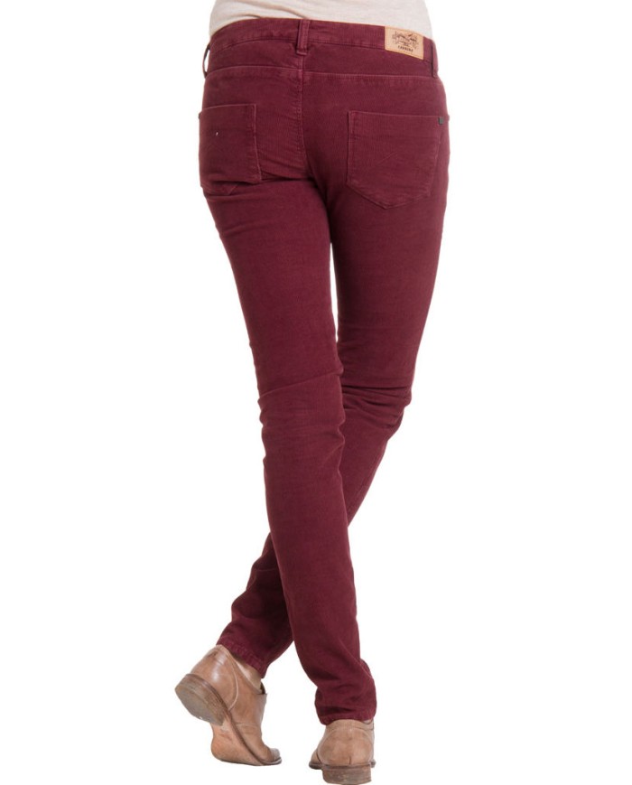 VELLUTO STRETCH MOD. 777. Vita bassa e gamba stretta.