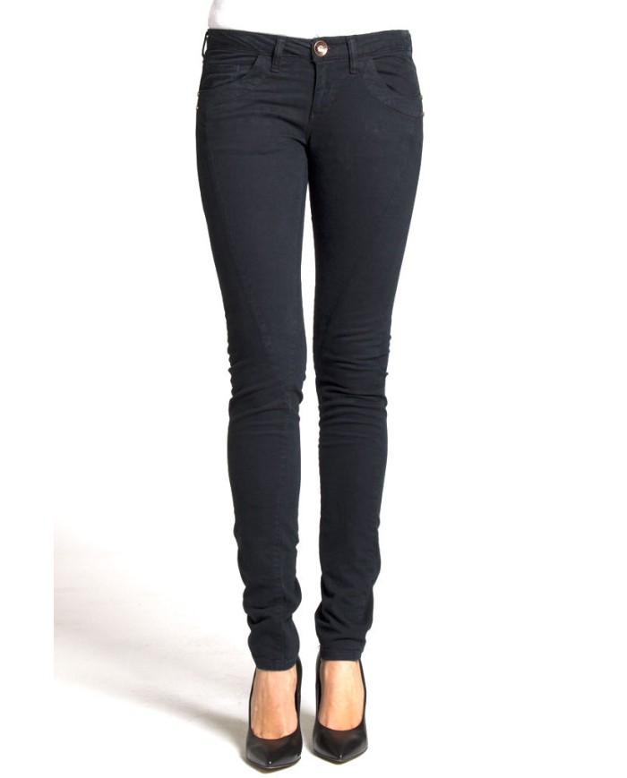 GABARDINA STRETCH MOD. 777. Vita bassa e gamba stretta.