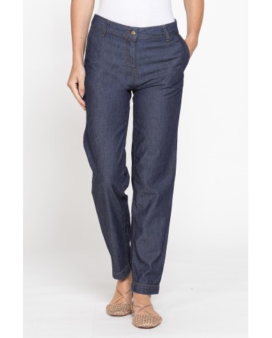 PANTALONE CHINOS IN DENIM LEGGERO 6,3 oz. REGULAR FIT PANTALONE CHINOS IN DENIM LEGGERO 6,3 oz. REGULAR FIT