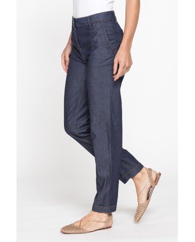 PANTALONE CHINOS IN DENIM LEGGERO 6,3 oz. REGULAR FIT PANTALONE CHINOS IN DENIM LEGGERO 6,3 oz. REGULAR FIT