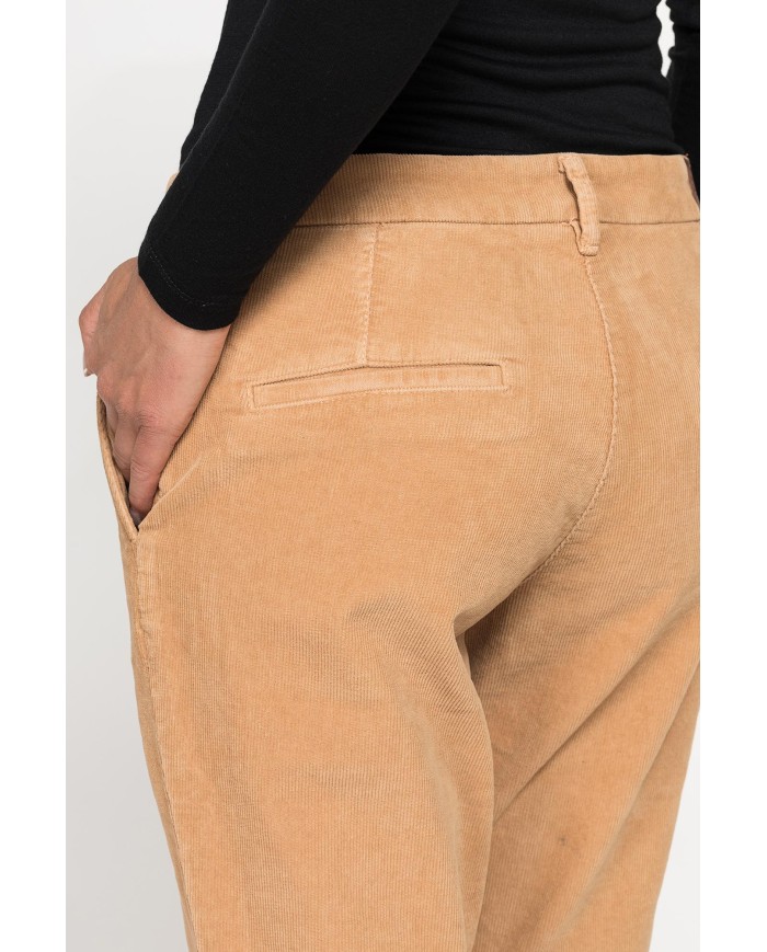 PANTALONE CHINOS IN VELLUTO STRETCH PANTALONE CHINOS IN VELLUTO STRETCH