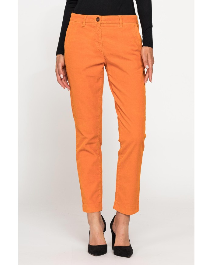 PANTALONE CHINOS IN VELLUTO STRETCH PANTALONE CHINOS IN VELLUTO STRETCH