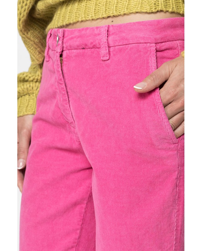 PANTALONE CHINOS IN VELLUTO STRETCH PANTALONE CHINOS IN VELLUTO STRETCH
