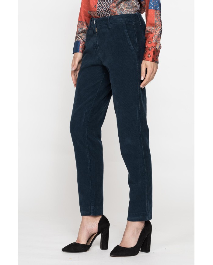 PANTALONE CHINOS IN VELLUTO STRETCH PANTALONE CHINOS IN VELLUTO STRETCH