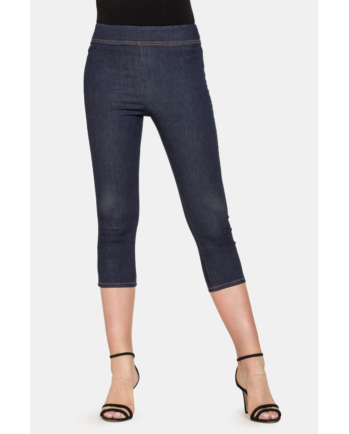 Legg JEANS DONNA EFFETTO PERFETTO modello pinocchietto in denim