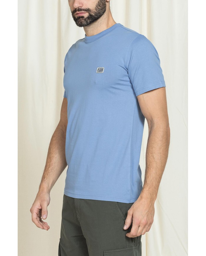 T-SHIRT VINTAGE CON PATCH CAPSULE CARRERA REPLICA